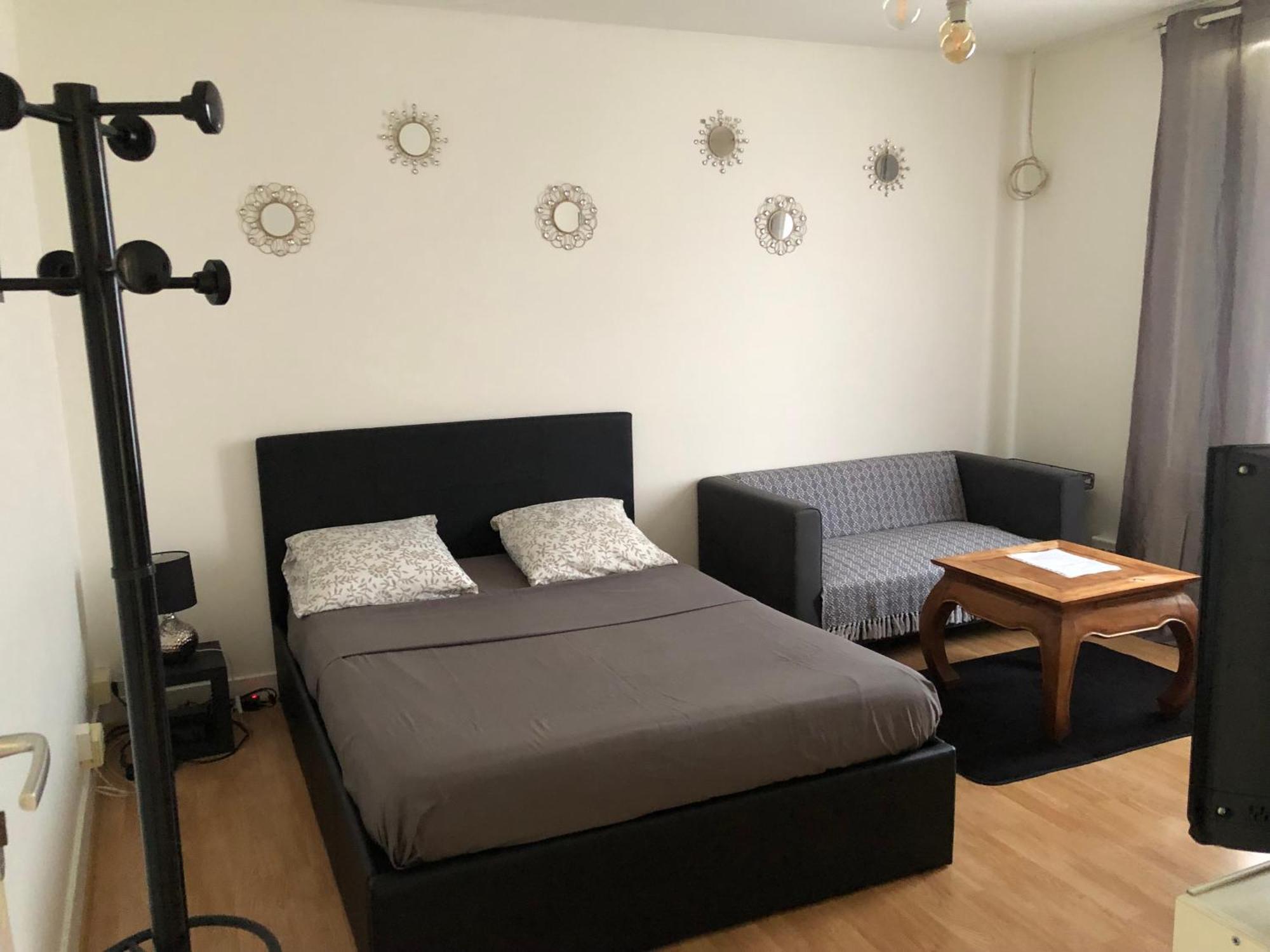 Appartement Entier 2 Chambres Beauvais Buitenkant foto
