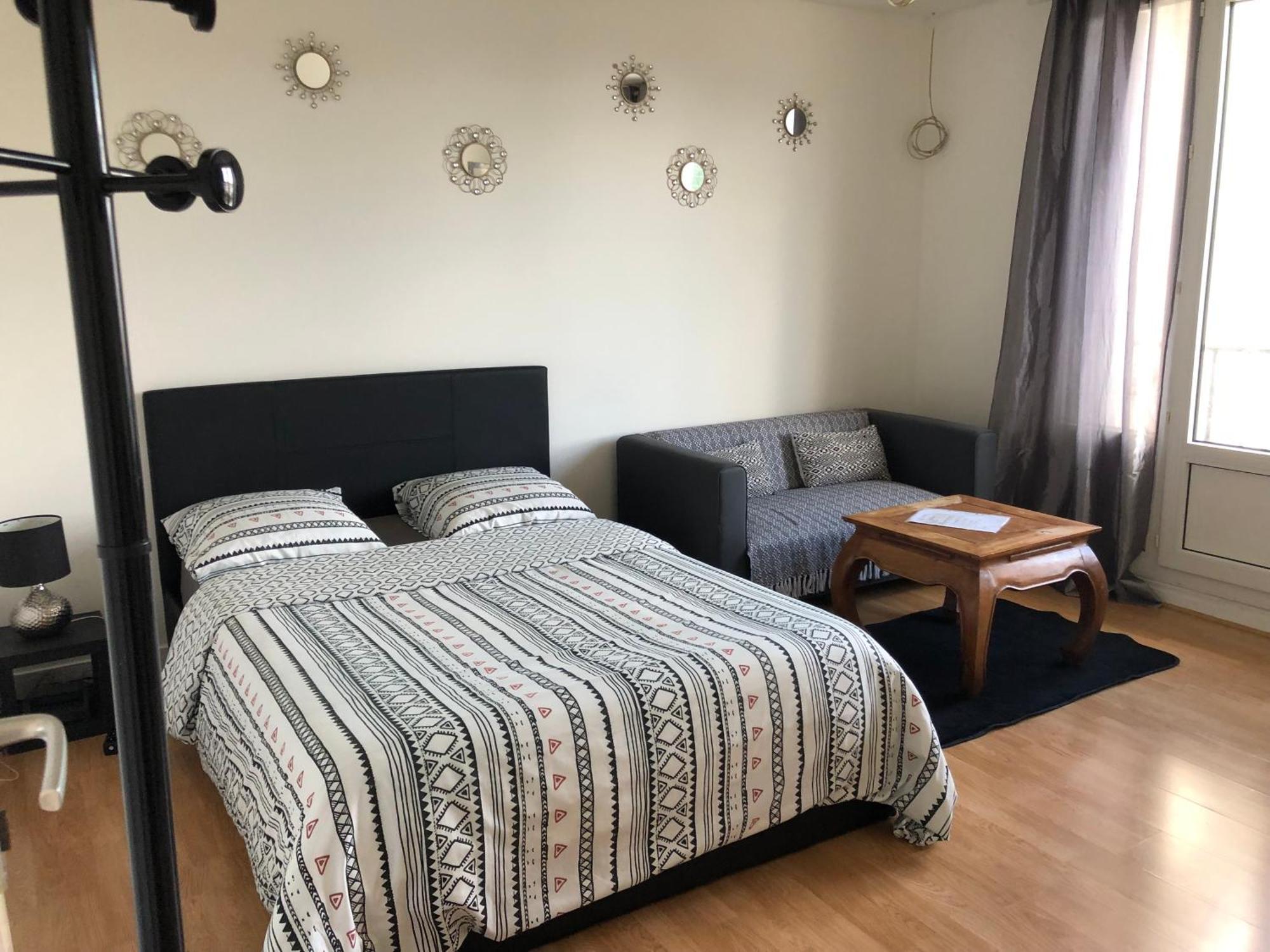 Appartement Entier 2 Chambres Beauvais Buitenkant foto