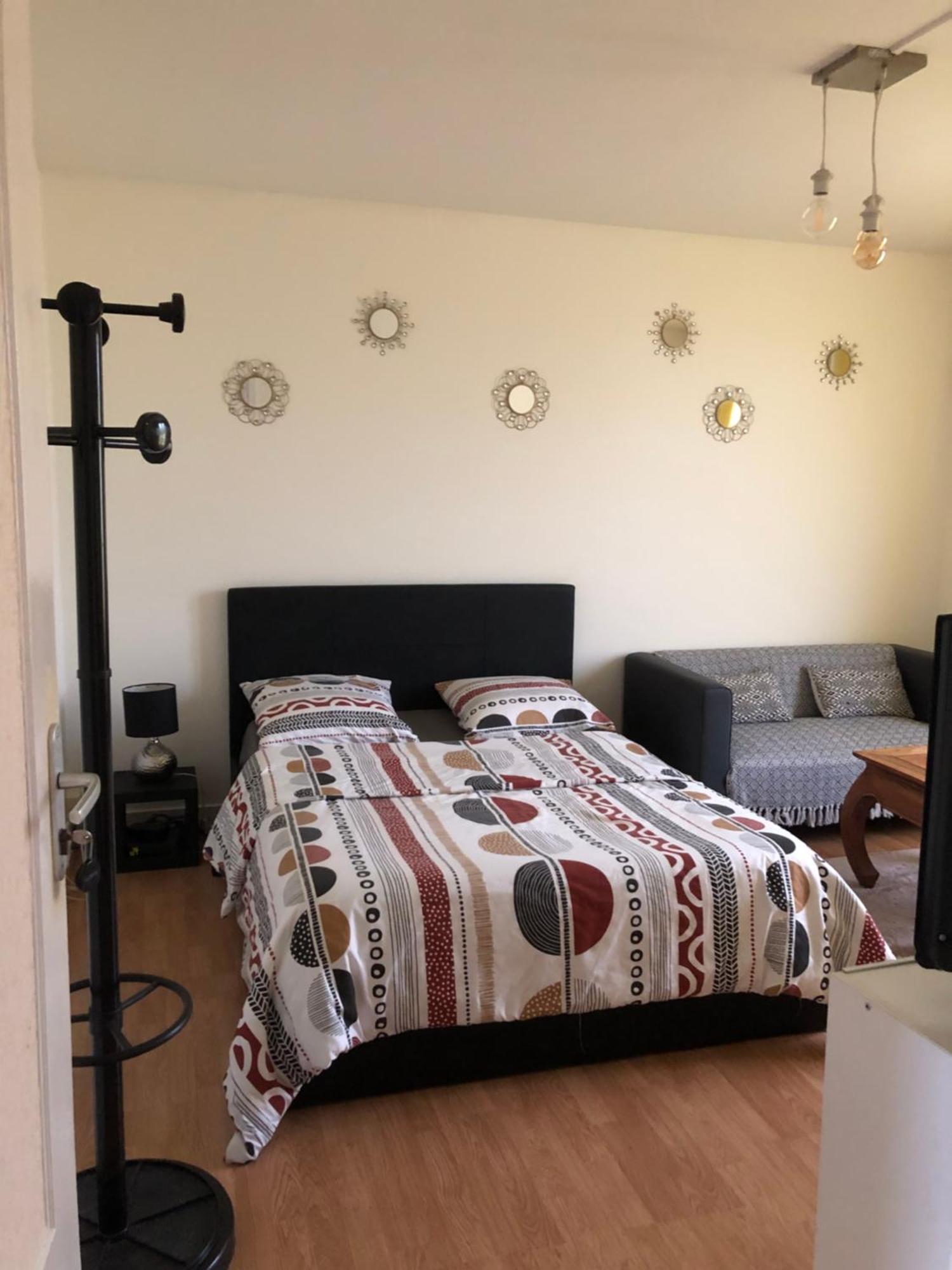 Appartement Entier 2 Chambres Beauvais Buitenkant foto
